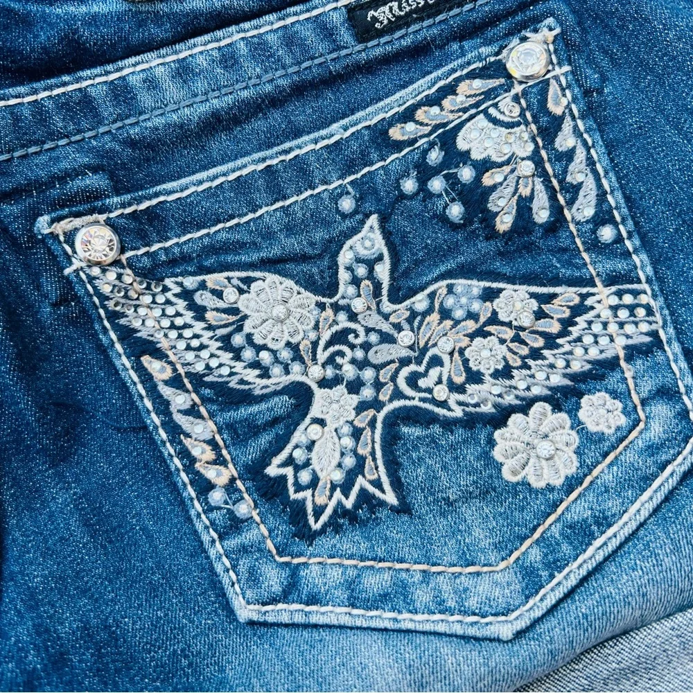 Miss Me Birds and Rhinestone shorts - Picture 2 of 10